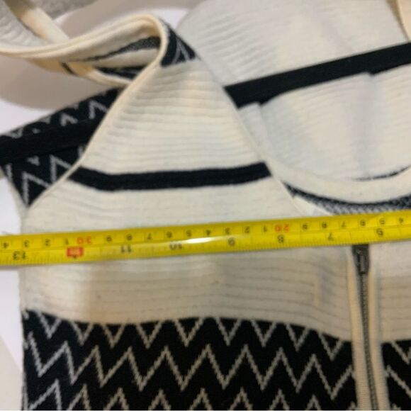 $298 Alice + Olivia ELAINA Striped Sleeveless Sweater Dress Midi Black/Cream S/P - Picture 7 of 8